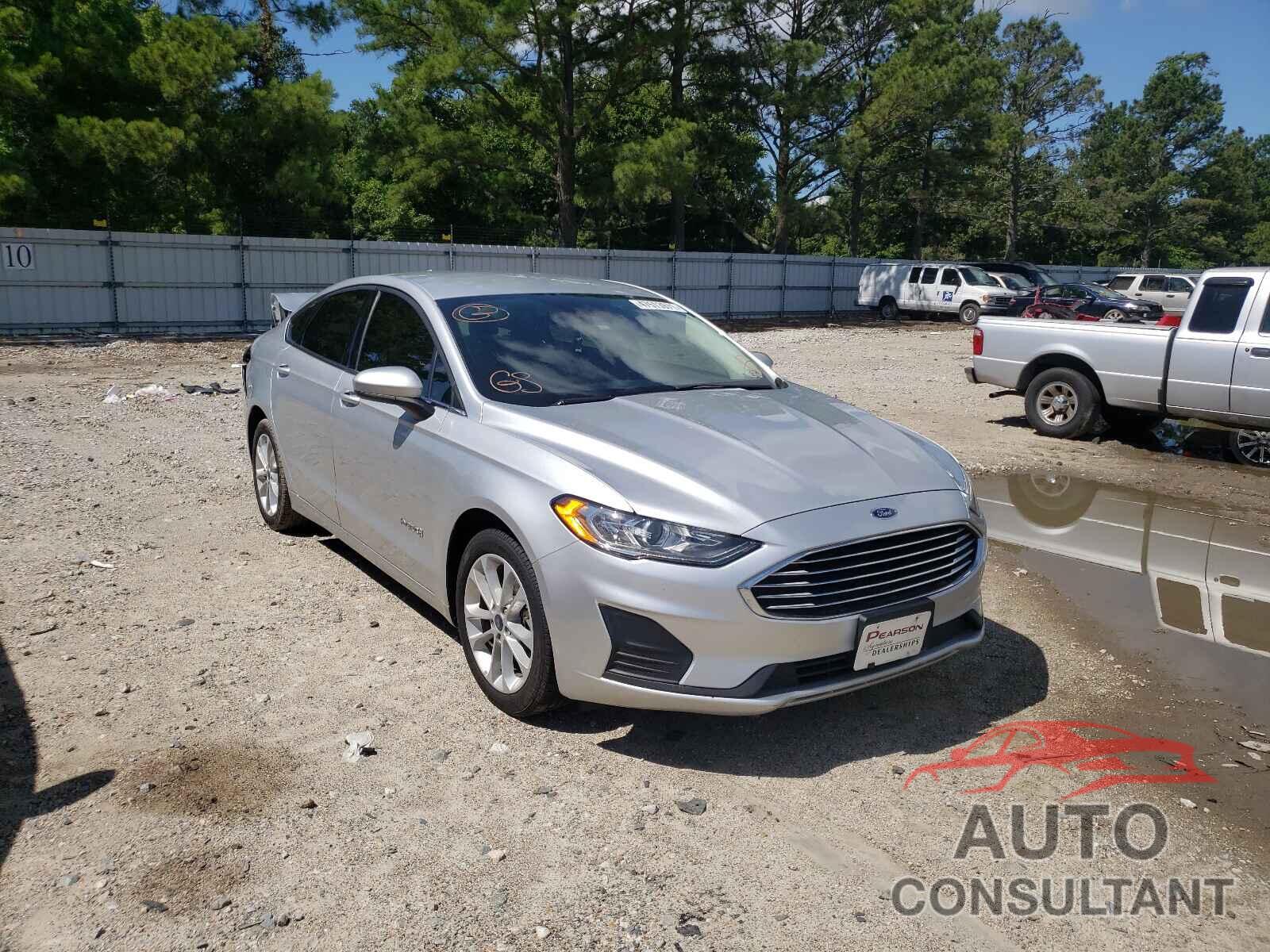 FORD FUSION 2019 - 3FA6P0LU3KR188218