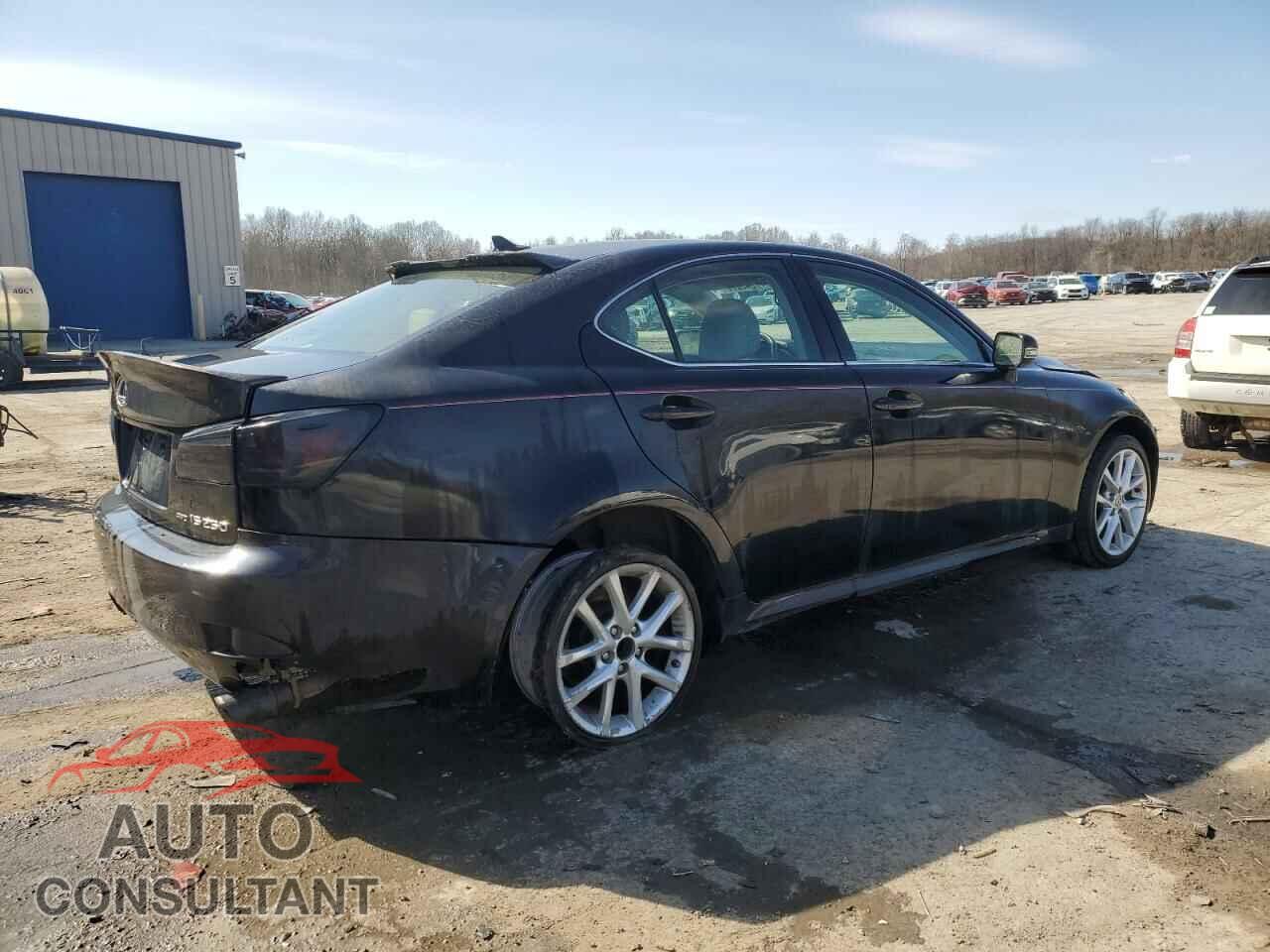 LEXUS IS 2011 - JTHCF5C24B5046621