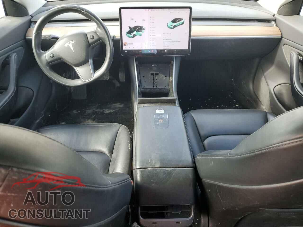 TESLA MODEL 3 2018 - 5YJ3E1EA8JF032171