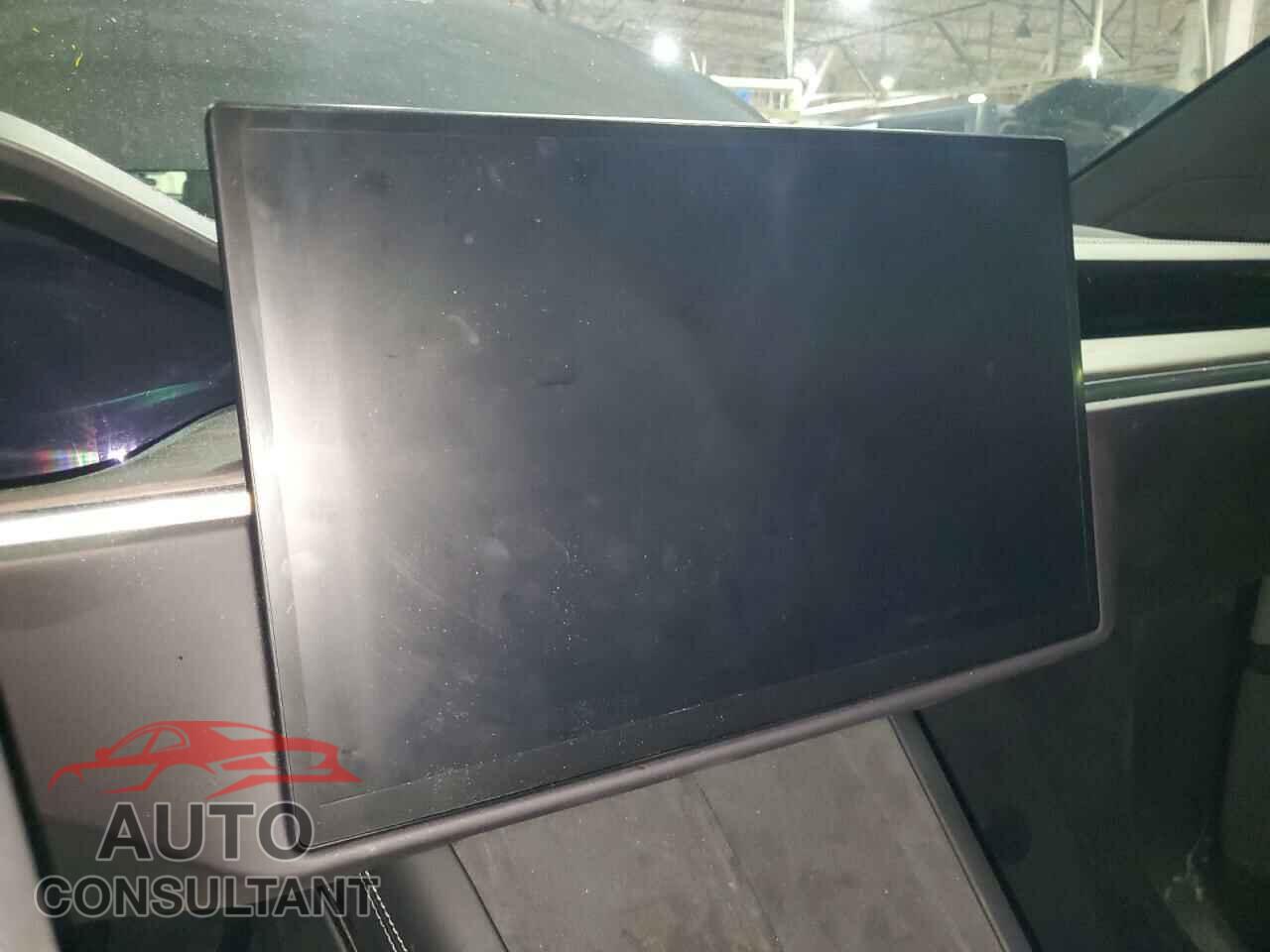 TESLA MODEL X 2024 - 7SAXCAE5XRF433522