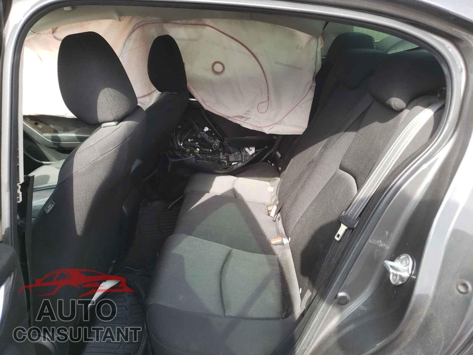 MAZDA 3 2017 - 3MZBN1U79HM115905
