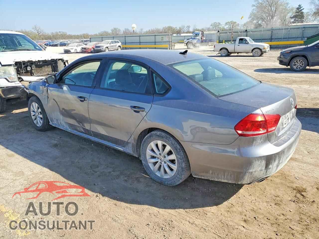 VOLKSWAGEN PASSAT 2015 - 1VWAT7A36FC042111