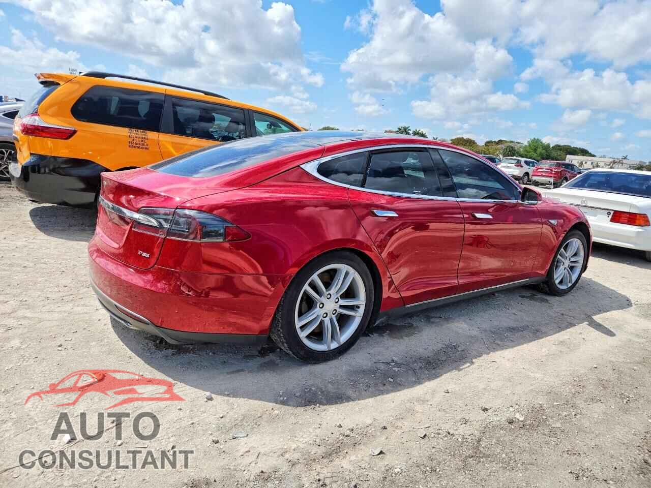 TESLA MODEL S 2013 - 5YJSA1CP9DFP11417