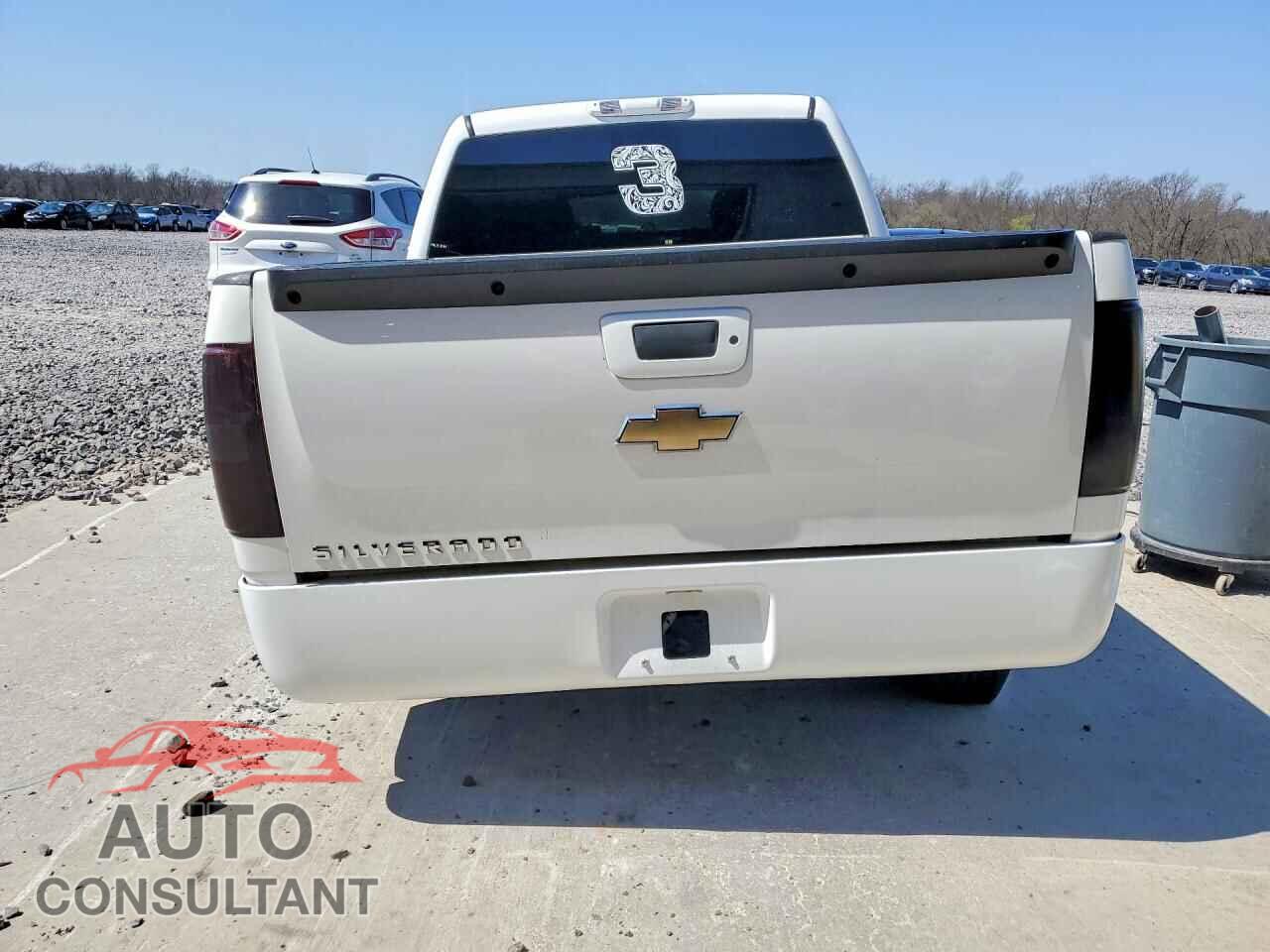 CHEVROLET SILVERADO 2011 - 3GCPCSE04BG242203