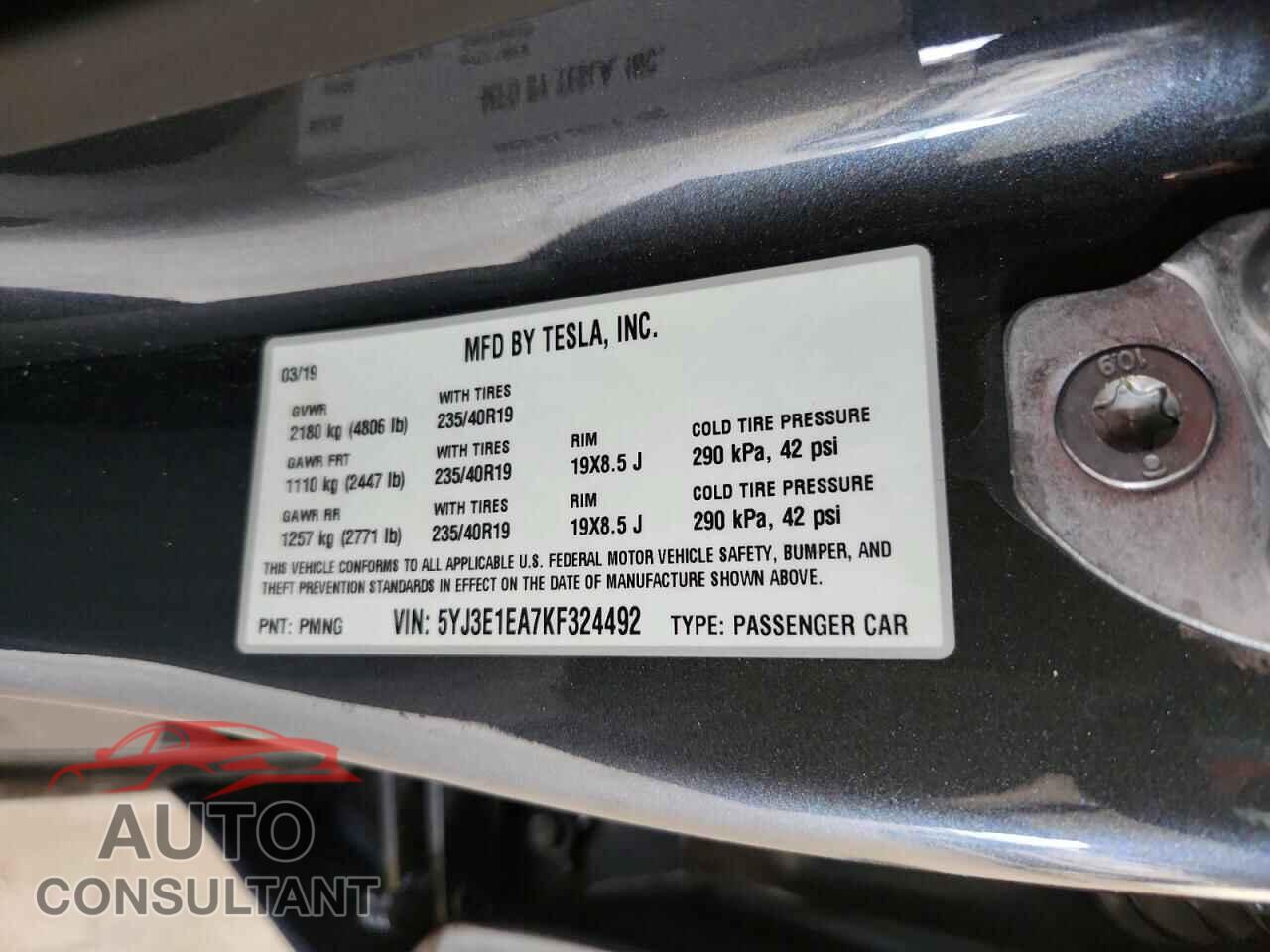 TESLA MODEL 3 2019 - 5YJ3E1EA7KF324492