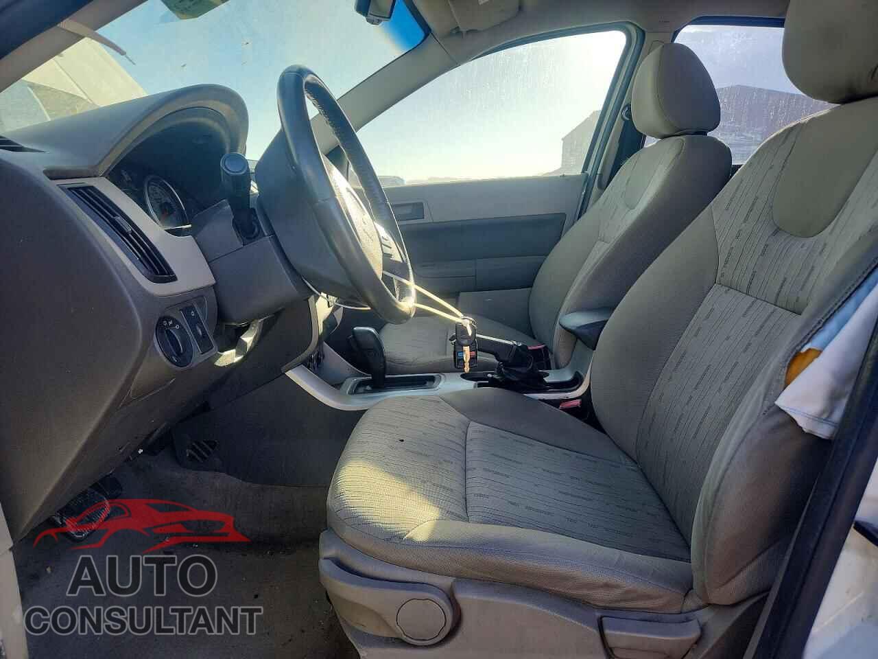 FORD FOCUS 2009 - 1FAHP35N29W166136