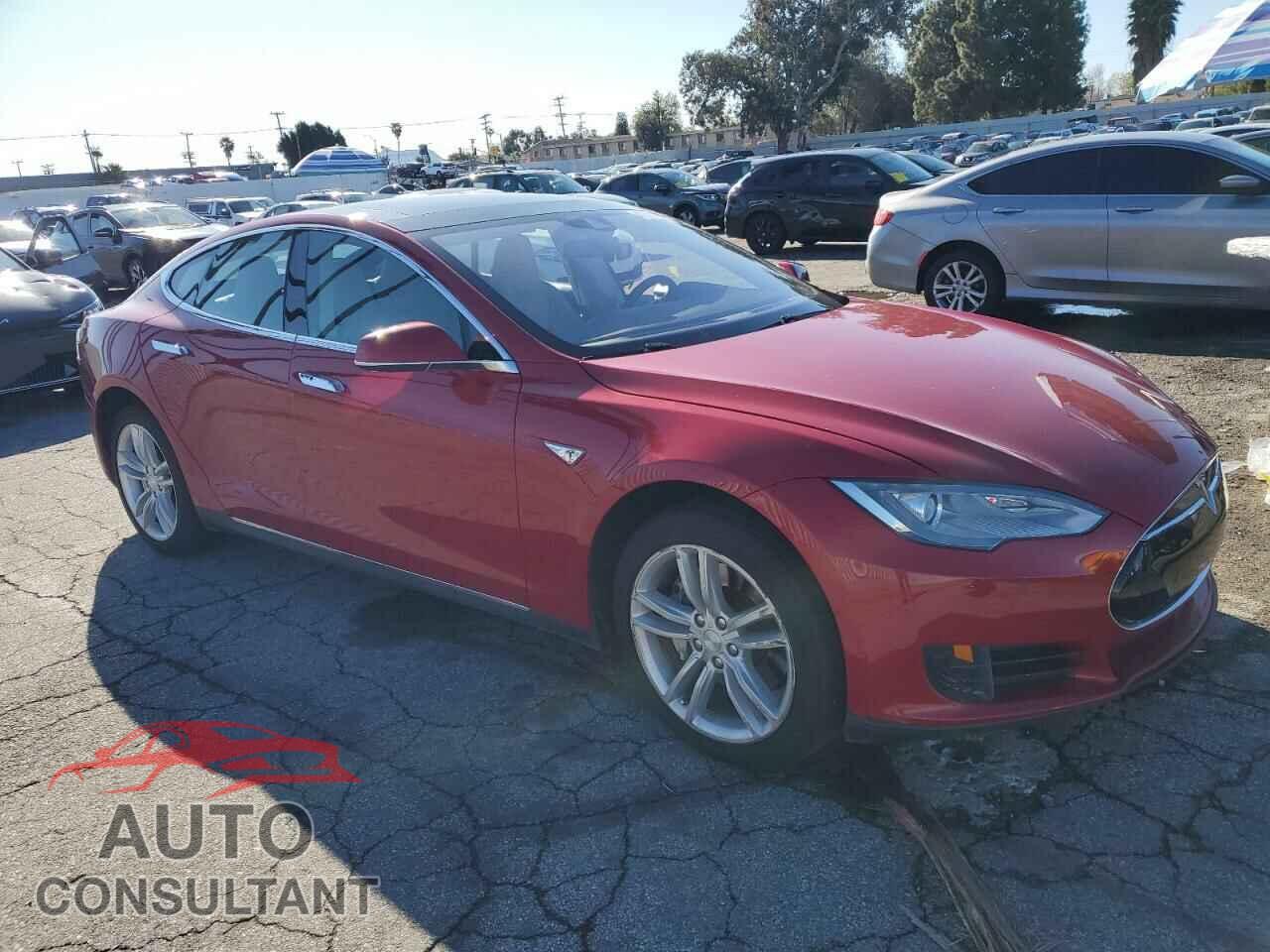 TESLA MODEL S 2015 - 5YJSA1H14FF095911