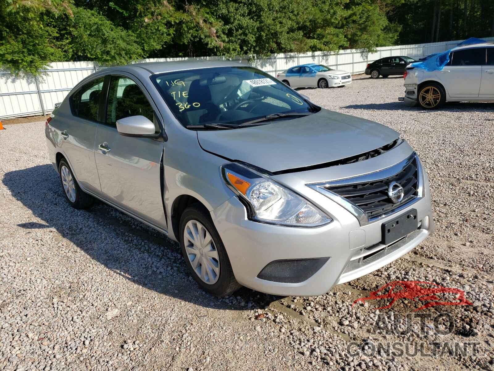 NISSAN VERSA 2018 - 3N1CN7AP8JL804587