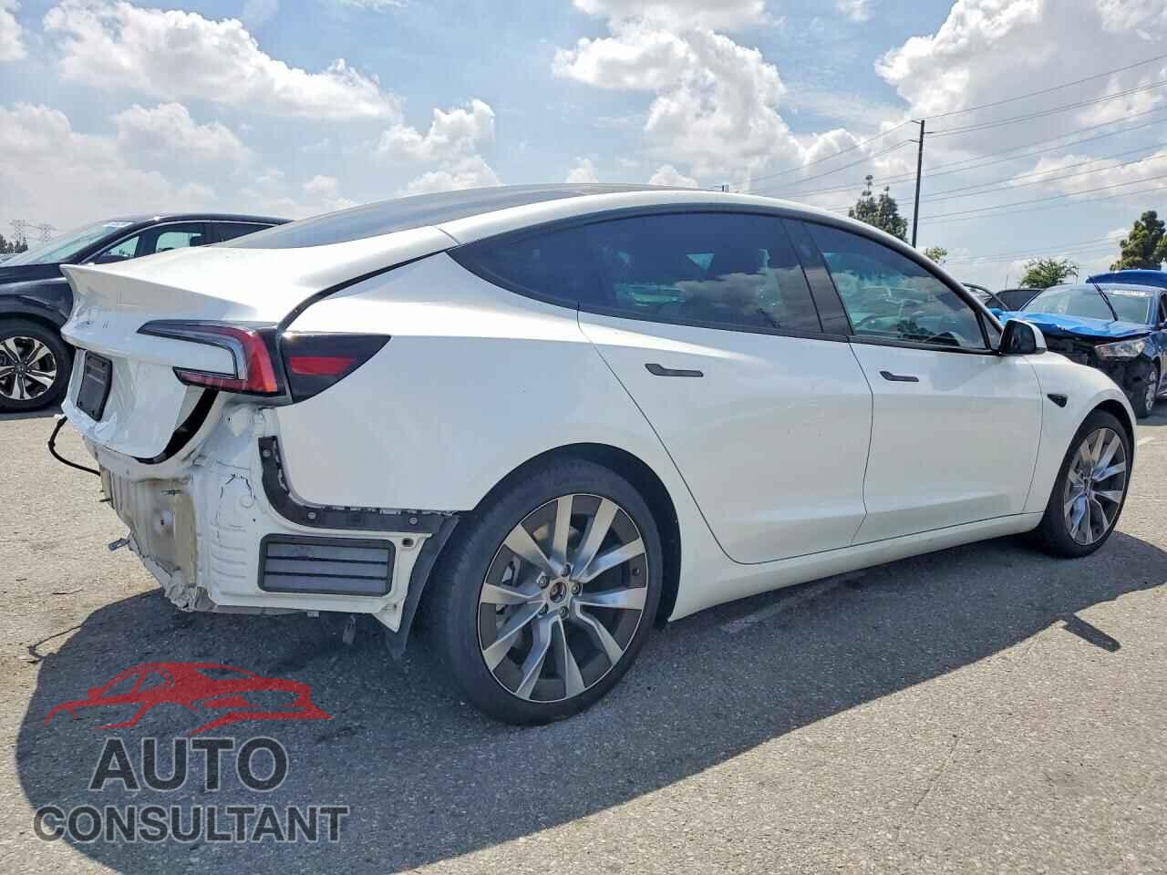 TESLA MODEL 3 2024 - 5YJ3E1EA7RF752671