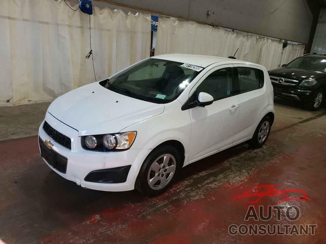 CHEVROLET SONIC 2015 - 1G1JA6SH7F4133694