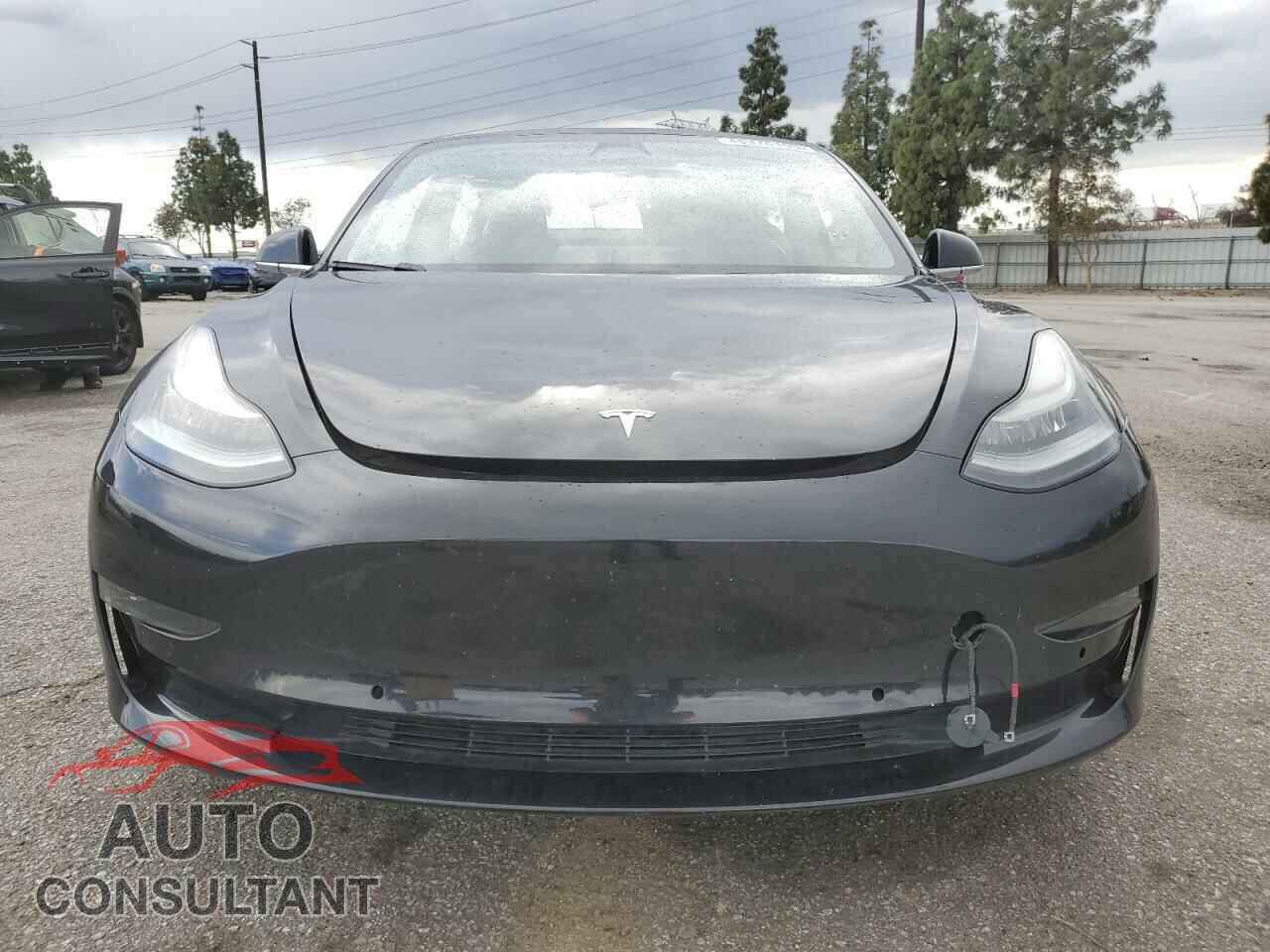 TESLA MODEL 3 2018 - 5YJ3E1EA0JF053628