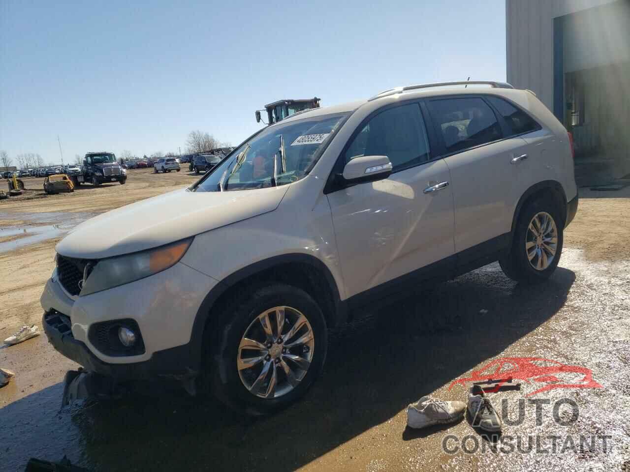 KIA SORENTO 2011 - 5XYKU3A18BG034755