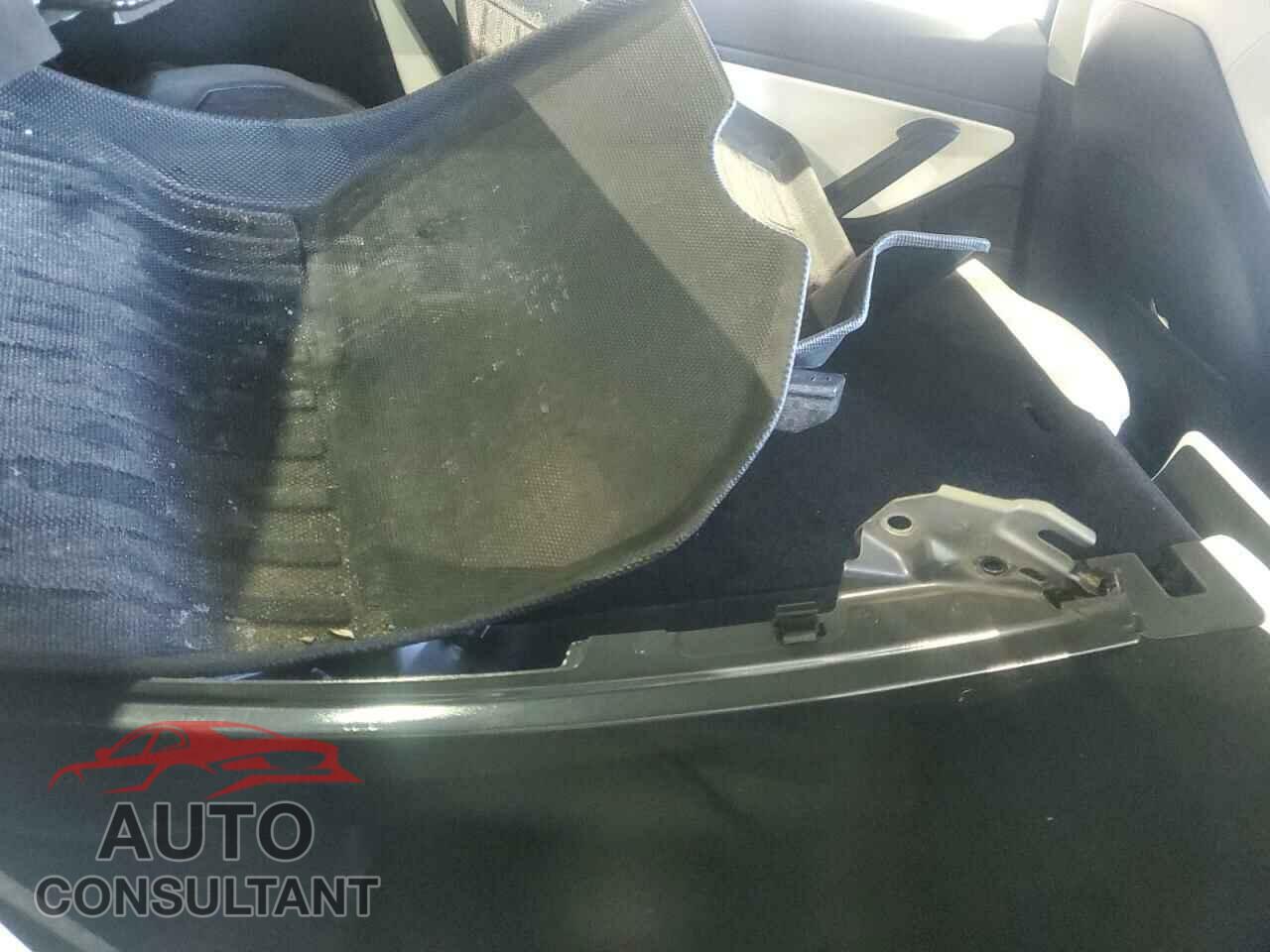 TESLA MODEL 3 2021 - 5YJ3E1EA8MF853372