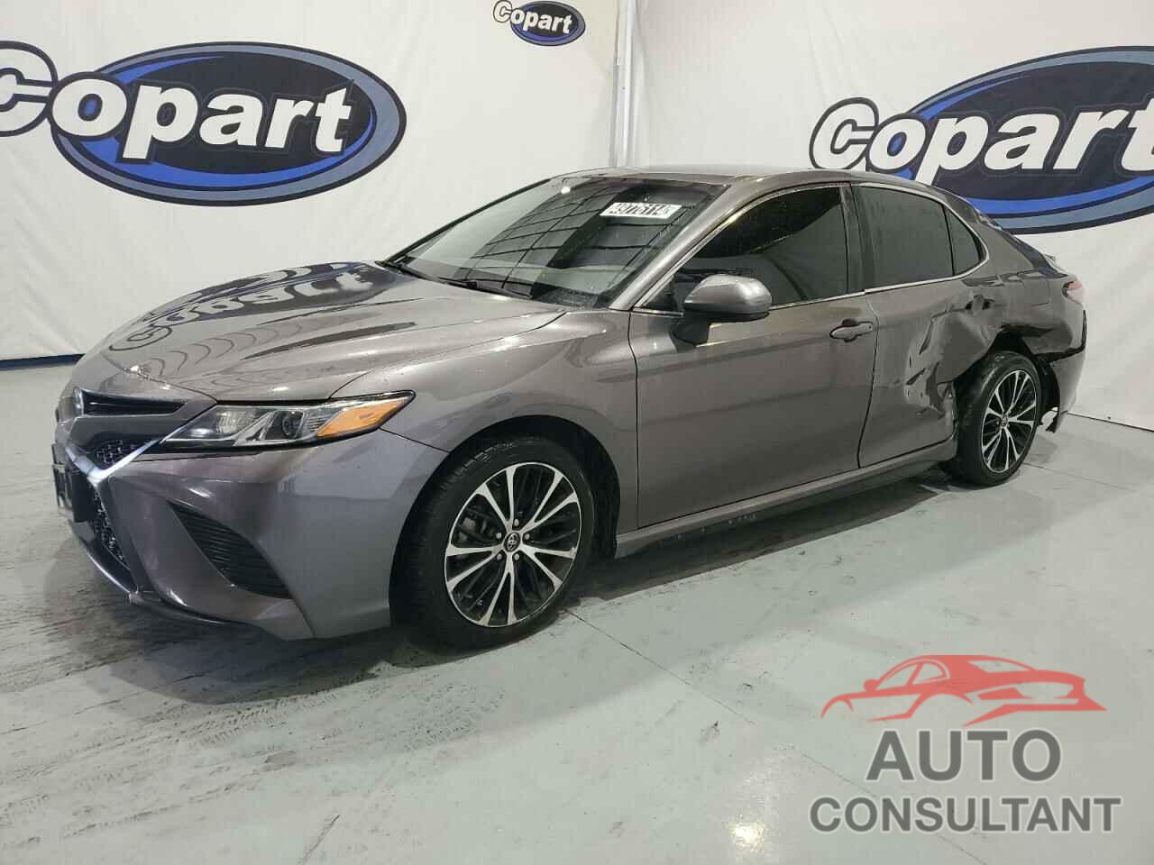 TOYOTA CAMRY 2018 - 4T1B11HK0JU132621