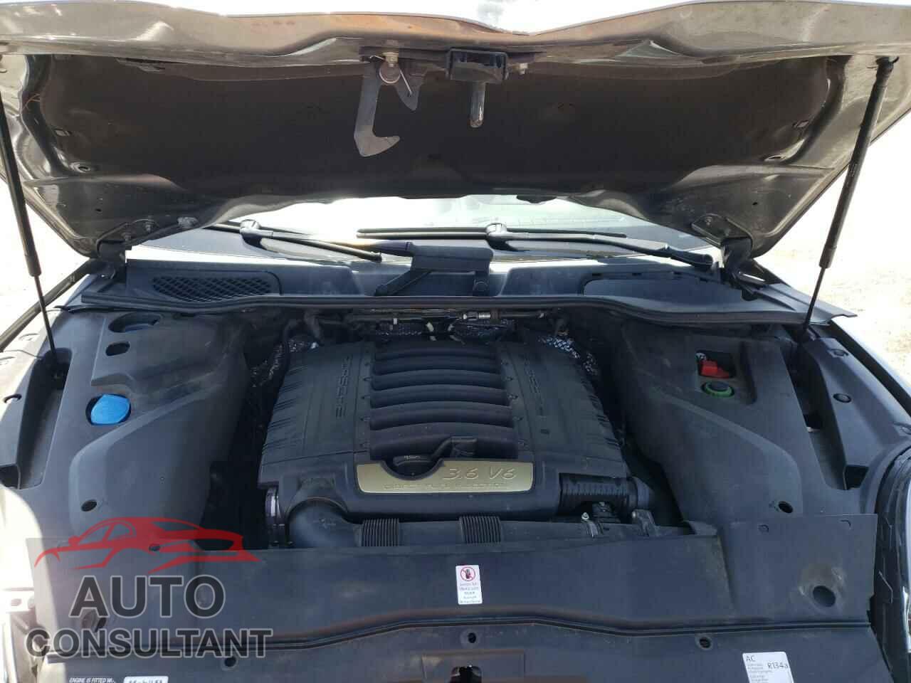 PORSCHE CAYENNE 2016 - WP1AA2A21GKA15598