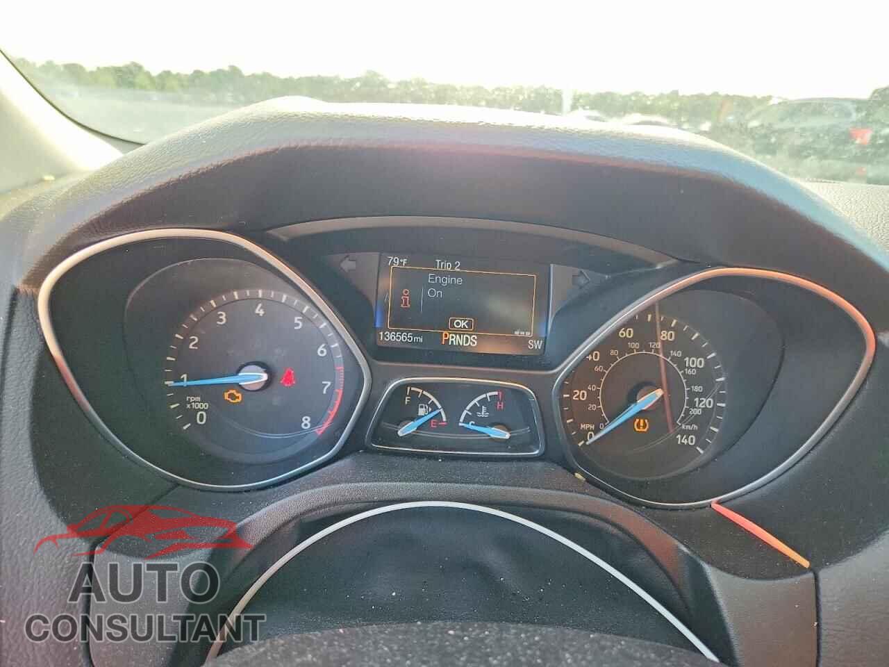 FORD FOCUS 2017 - 1FADP3M22HL225546