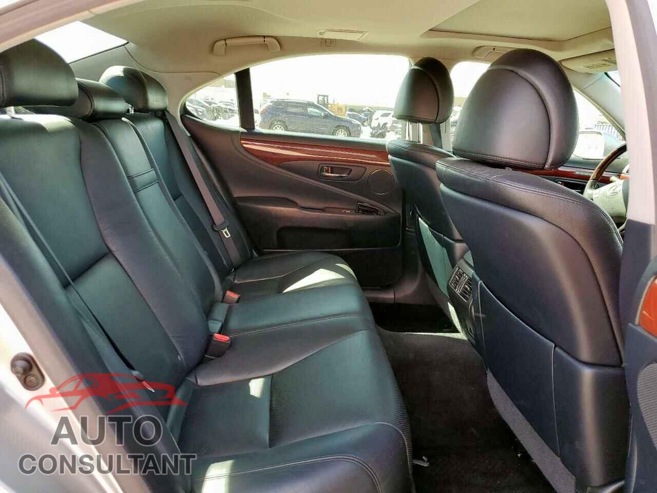 LEXUS LS460 2011 - JTHBL5EF2B5102883