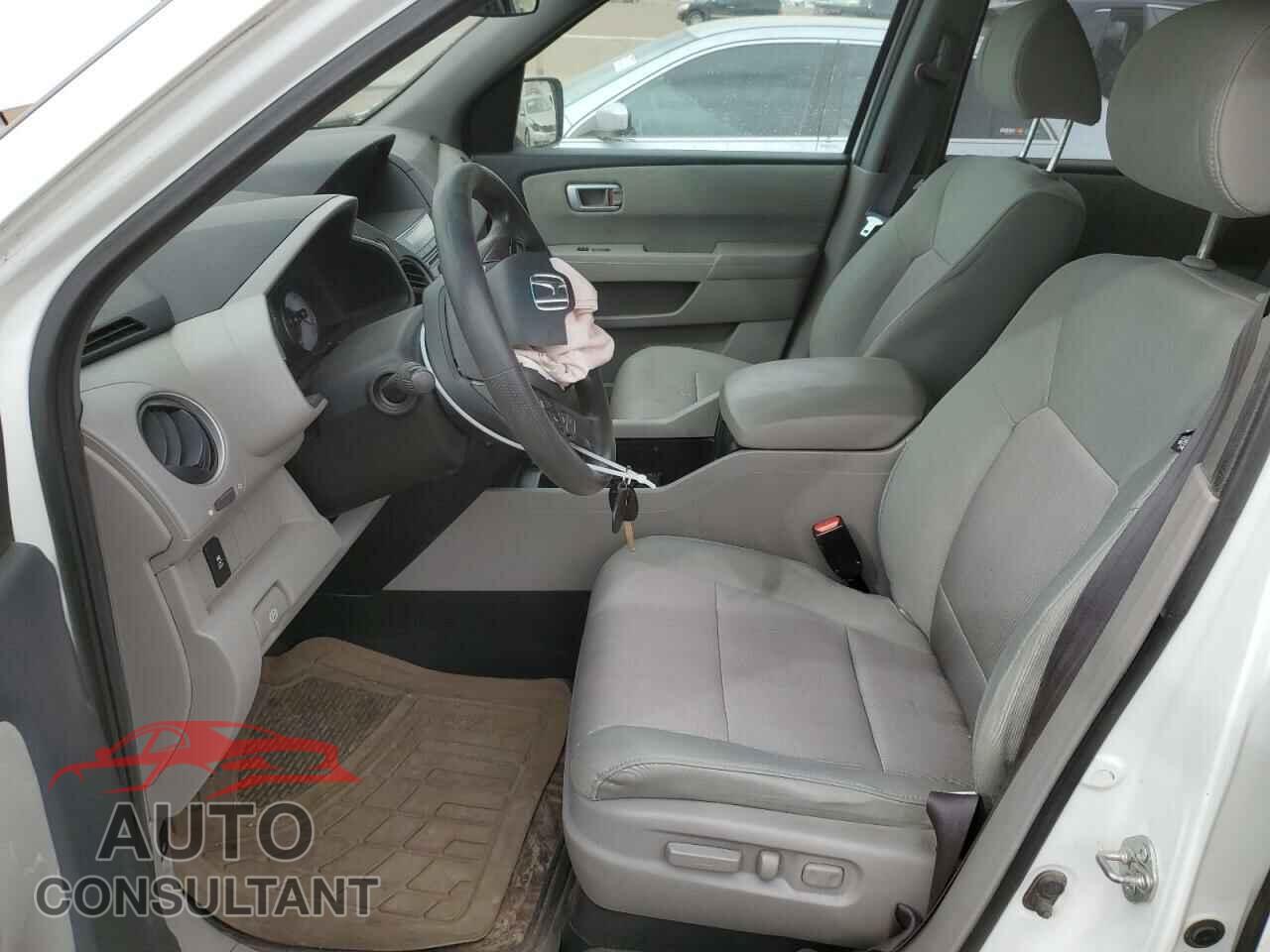 HONDA PILOT 2014 - 5FNYF4H49EB036245