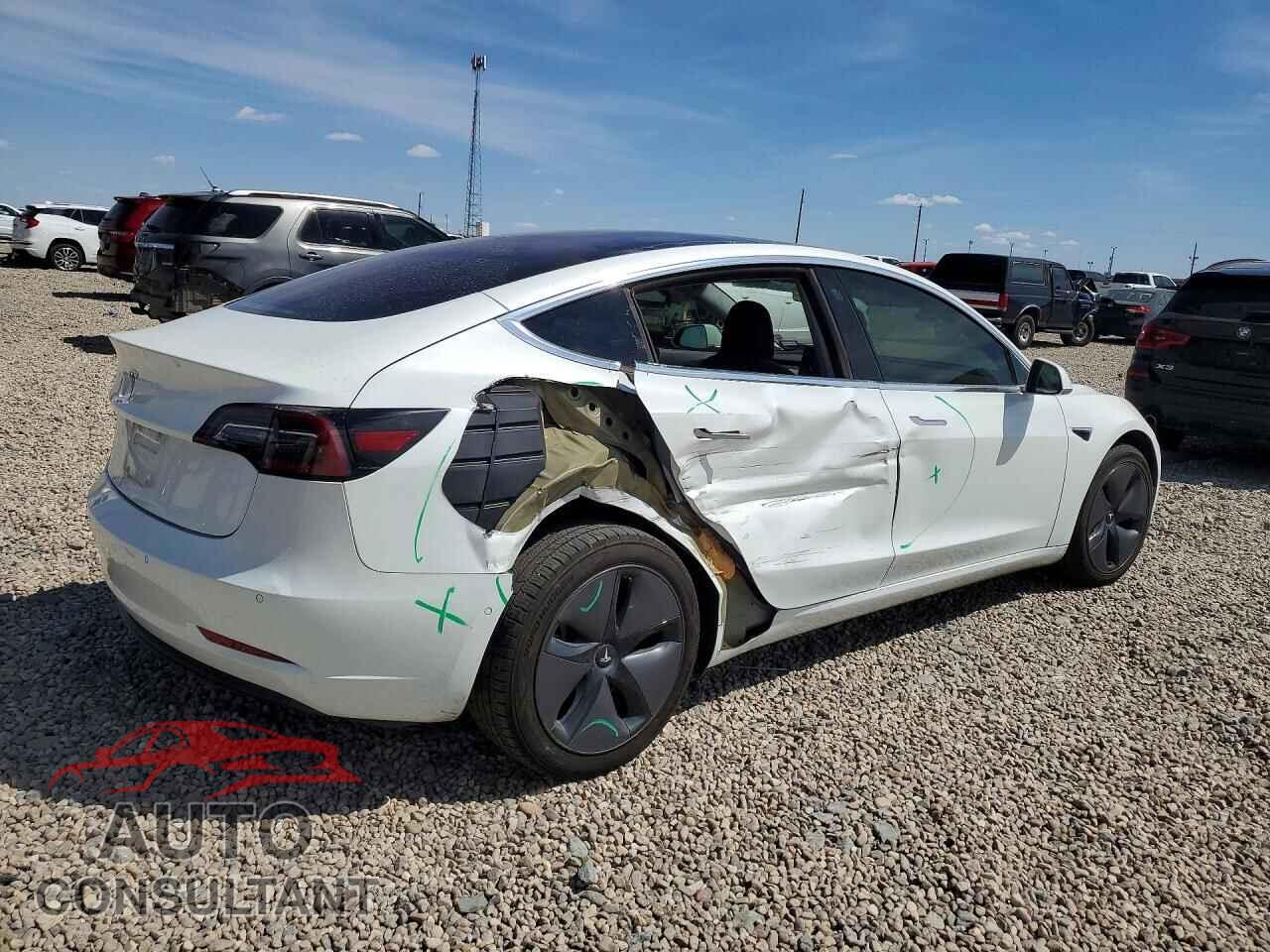 TESLA MODEL 3 2018 - 5YJ3E1EA4JF009180