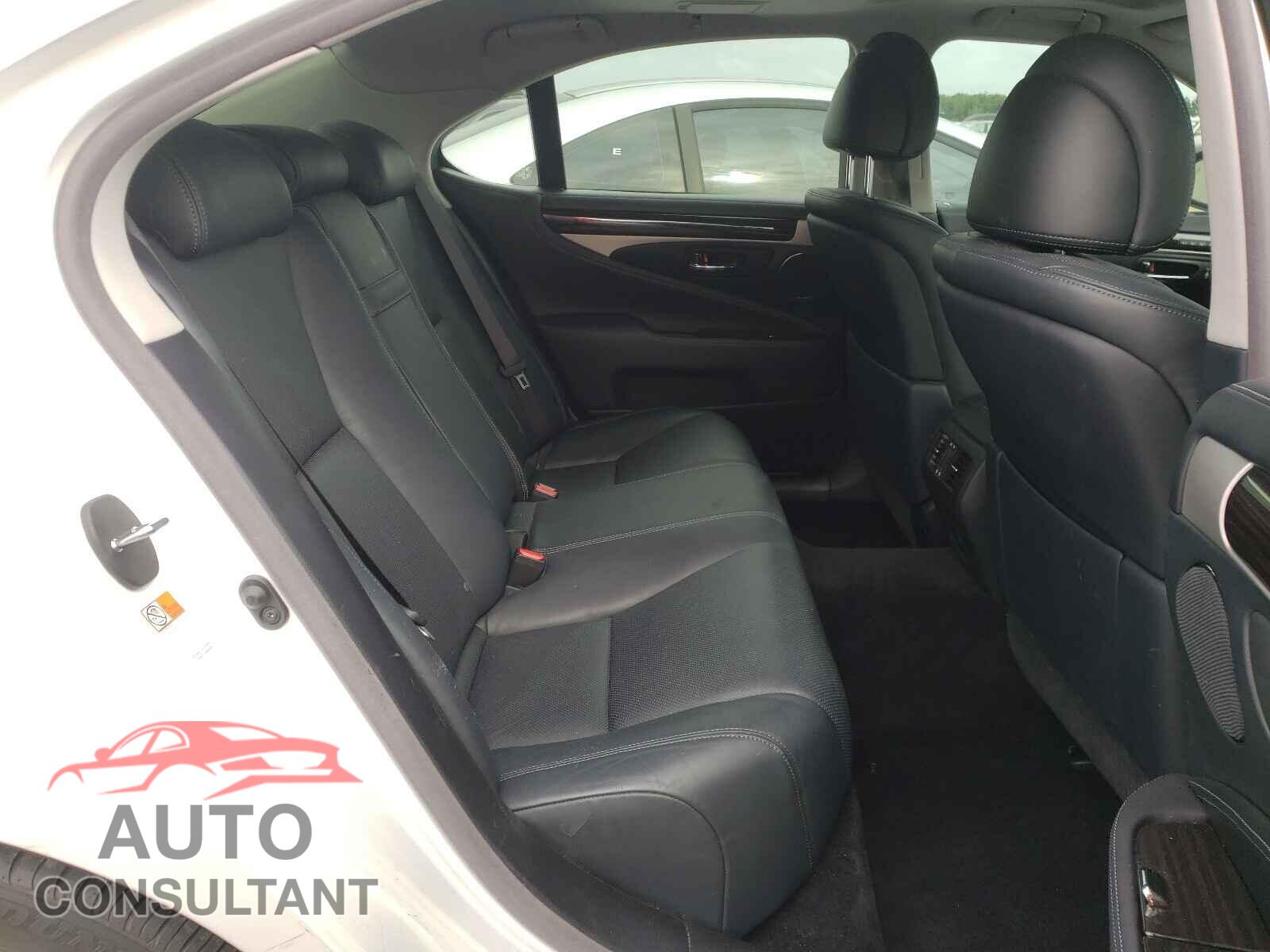 LEXUS LS460 2017 - JTHBL5EF0H5146406