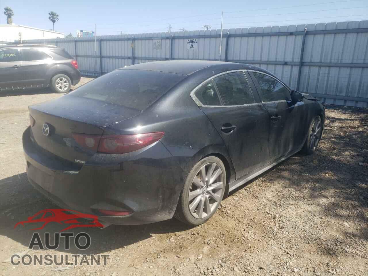 MAZDA 3 2019 - JM1BPACLXK1107747