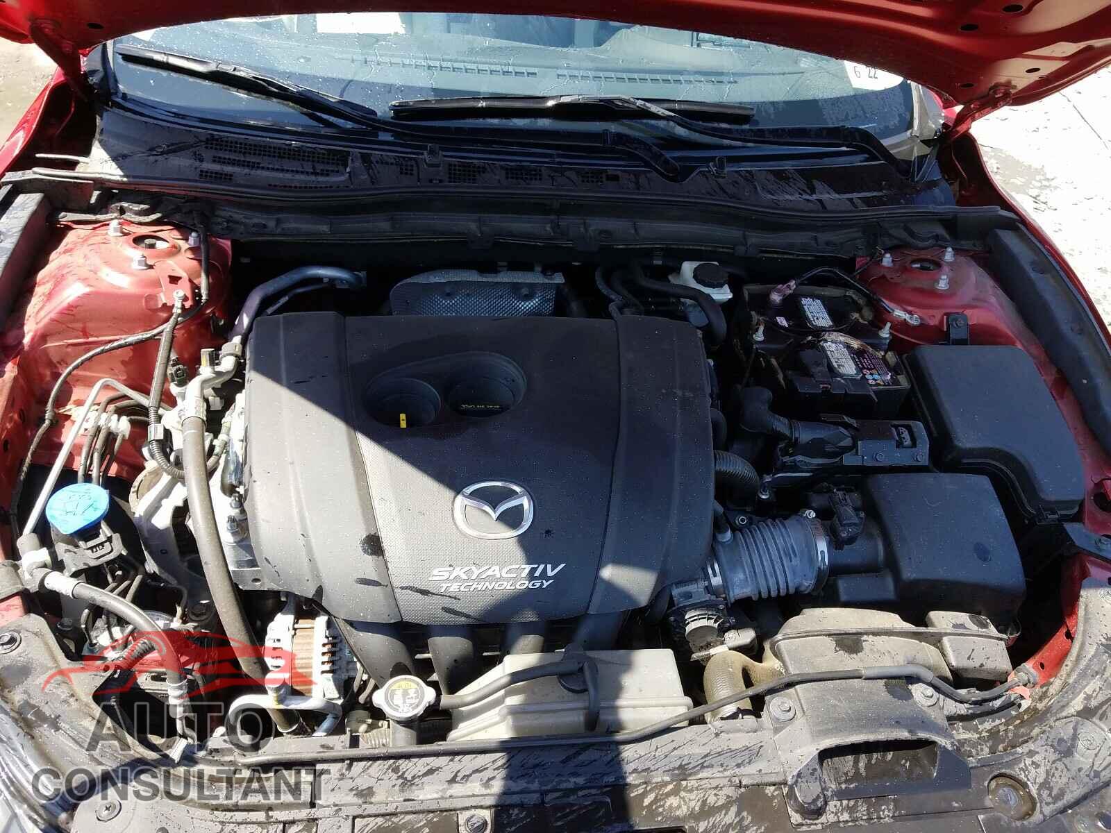 MAZDA 3 2017 - 3MZBN1W36HM149181