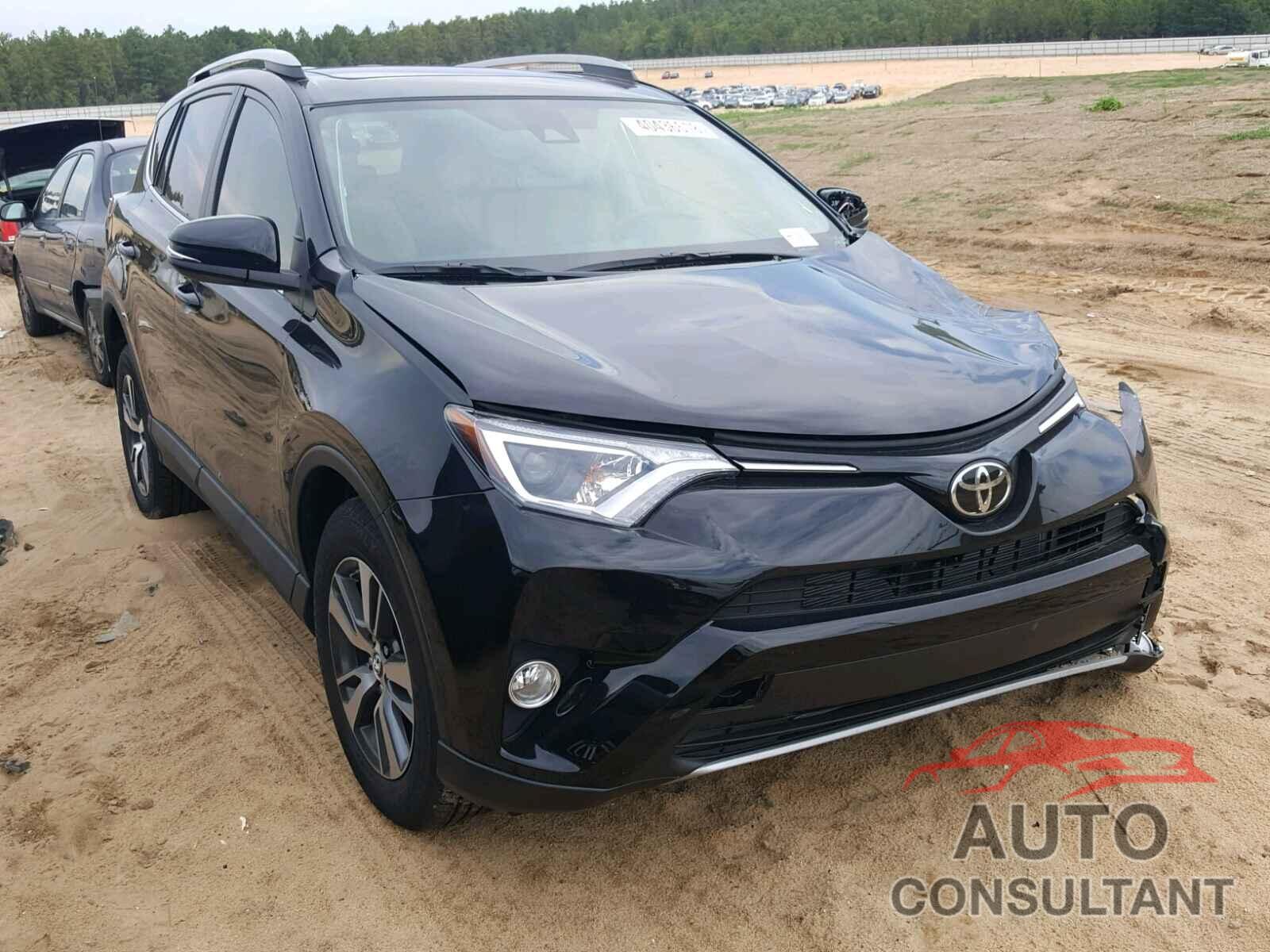 TOYOTA RAV4 XLE 2018 - 2T3WFREV1JW447936