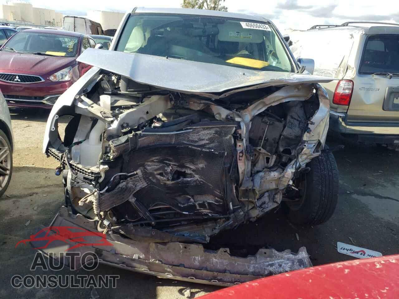 HONDA PILOT 2015 - 5FNYF4H51FB048609