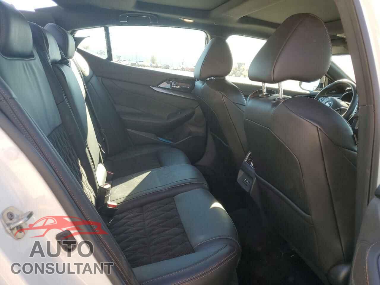 NISSAN MAXIMA 2021 - 1N4AA6EV8MC512124