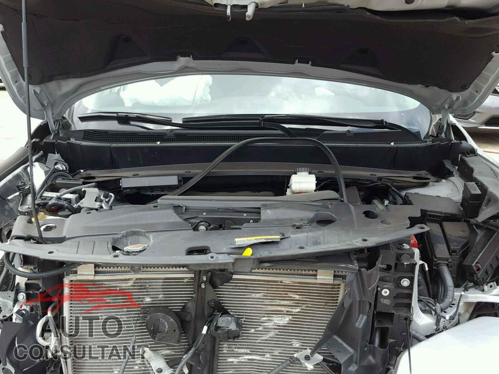 NISSAN PATHFINDER 2017 - 5N1DR2MN1HC651488