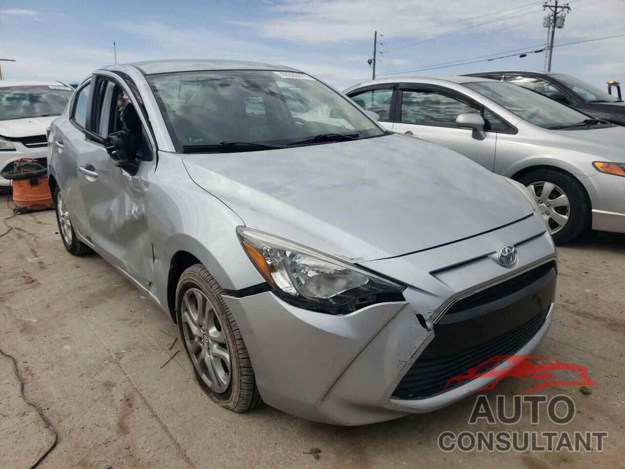 TOYOTA YARIS 2017 - 3MYDLBYV2HY167662