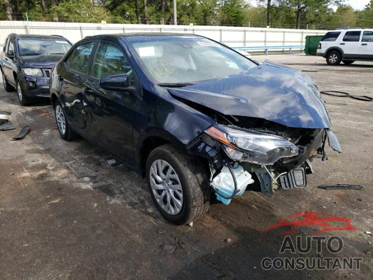 TOYOTA COROLLA 2018 - 5YFBURHE3JP841075