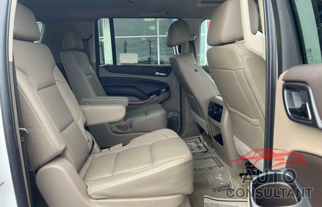 CHEVROLET SUBURBAN 2019 - 1GNSKJKC7KR105849