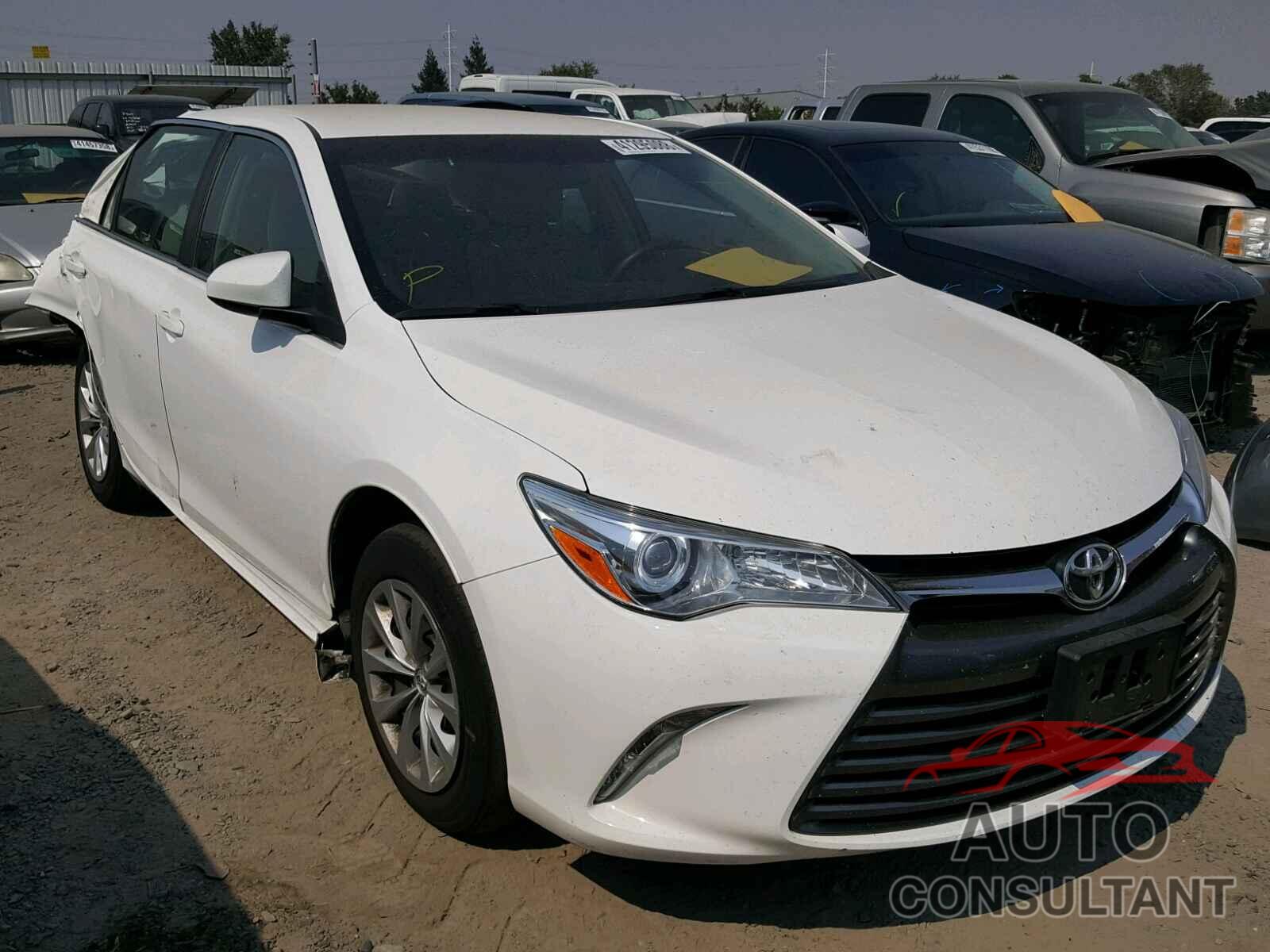 TOYOTA CAMRY 2016 - 4T4BF1FK1GR527507