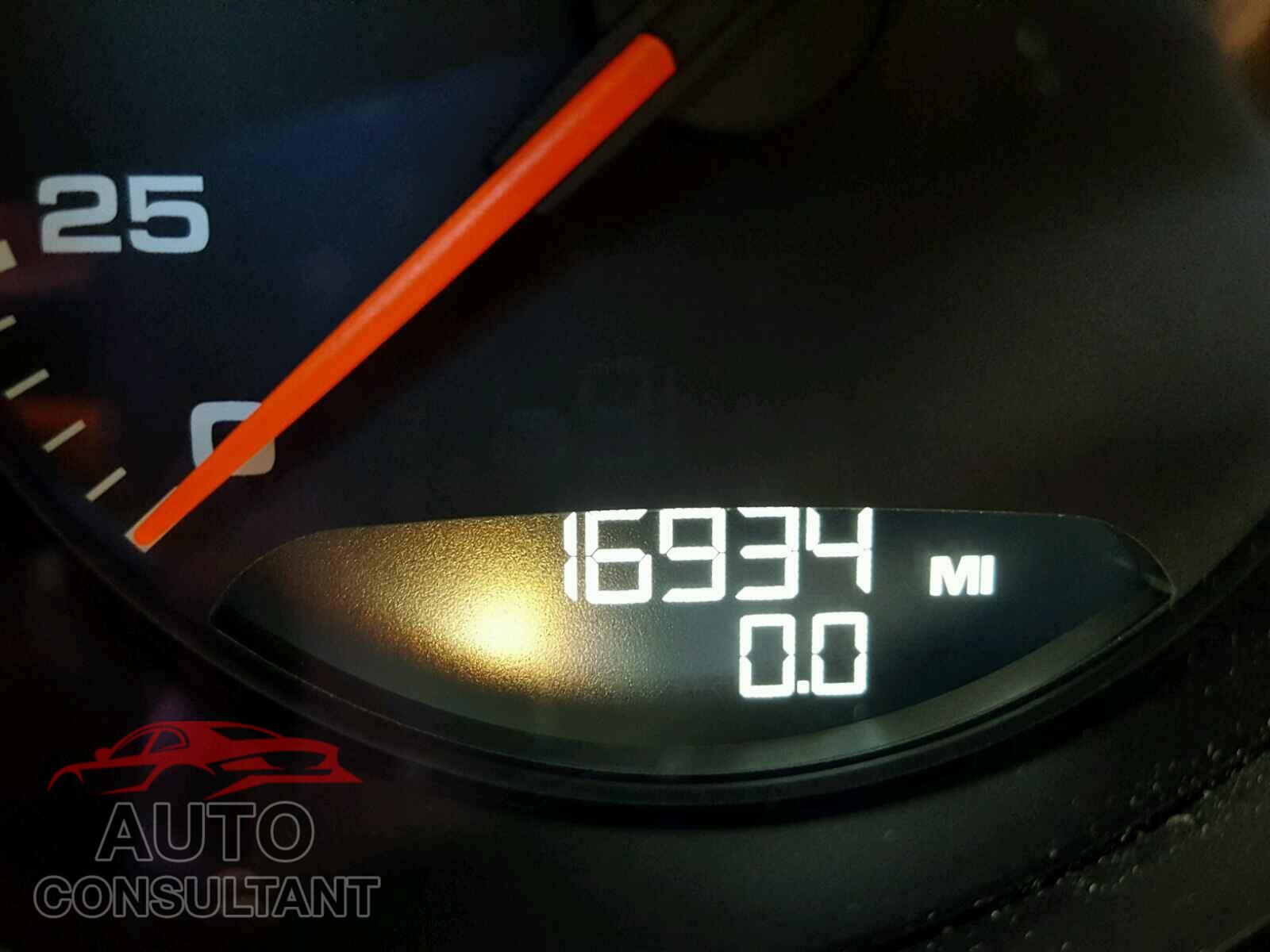 PORSCHE MACAN 2016 - WP1AF2A52GLB93199