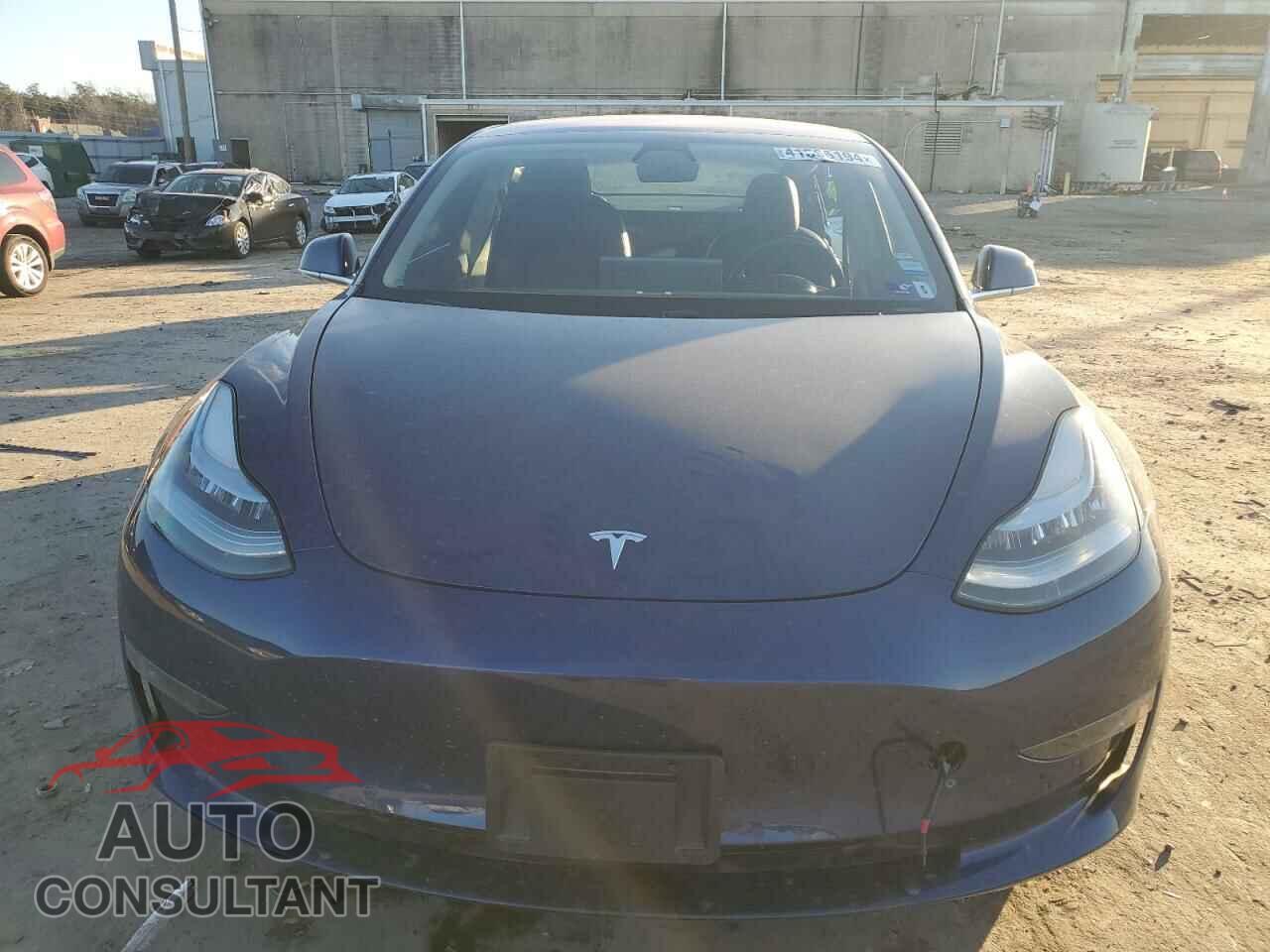 TESLA MODEL 3 2018 - 5YJ3E1EA2JF011820
