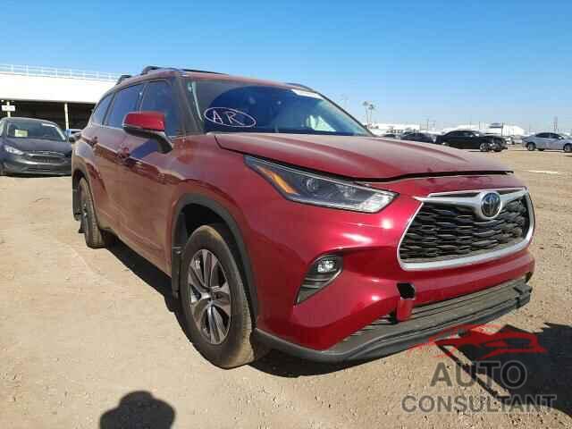 TOYOTA HIGHLANDER 2021 - 5TDHZRBH8MS528842
