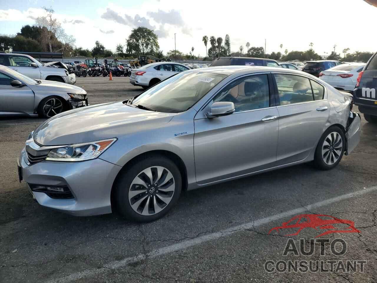 HONDA ACCORD 2017 - JHMCR6F51HC031906