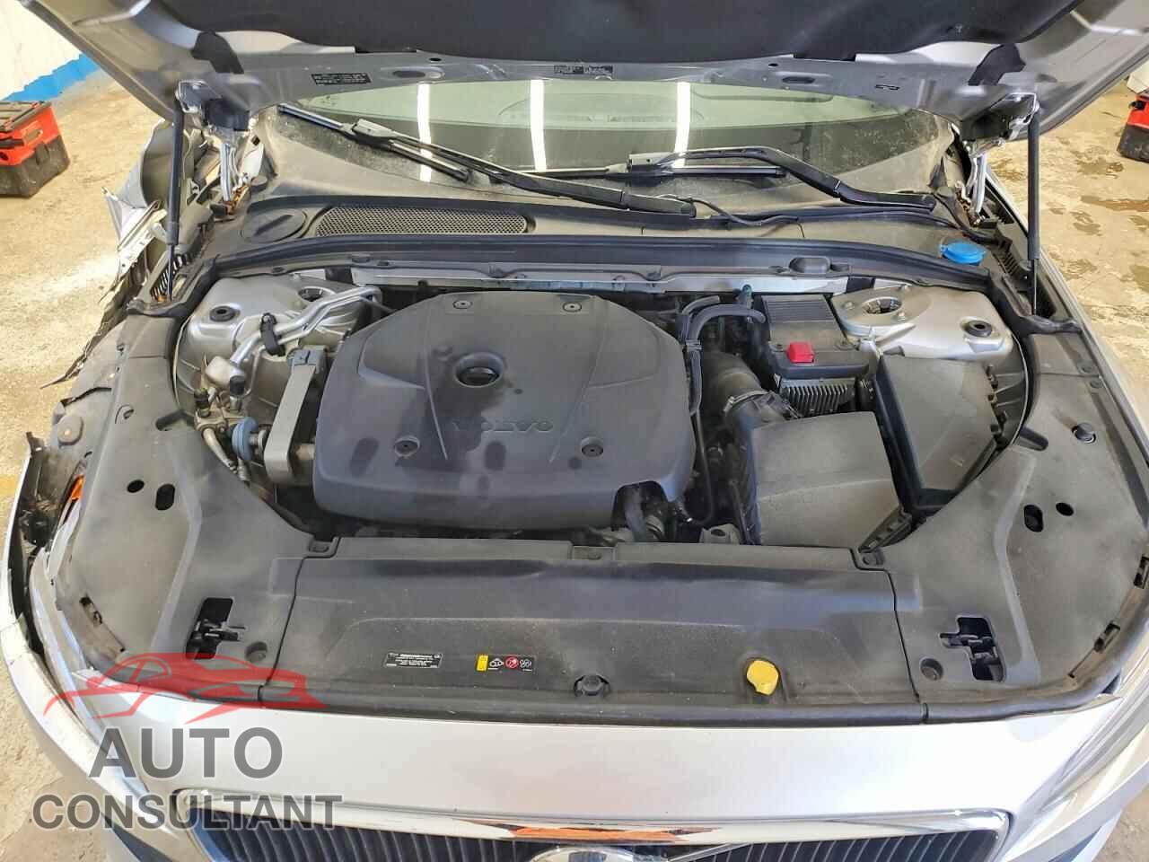 VOLVO S90 2018 - LVY982MK3JP035186
