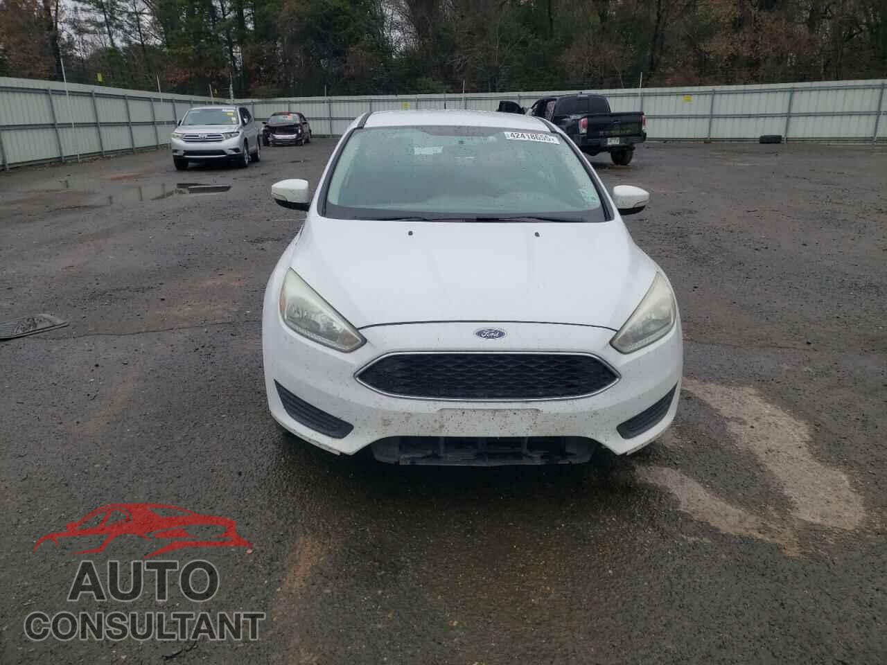 FORD FOCUS 2016 - 1FADP3K2XGL338517