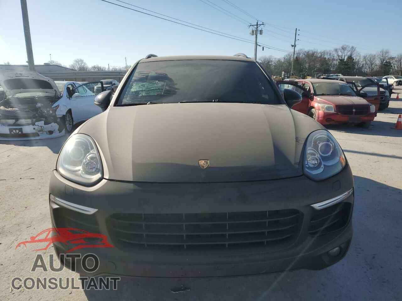 PORSCHE CAYENNE 2017 - WP1AA2A27HKA85351