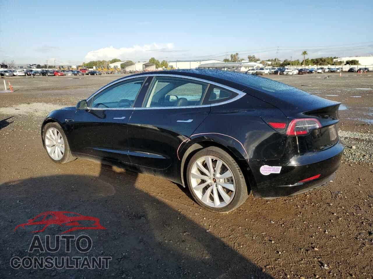 TESLA MODEL 3 2018 - 5YJ3E1EB7JF067275