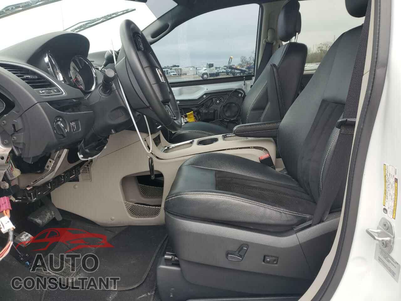 DODGE CARAVAN 2015 - 2C4RDGCG3FR653255