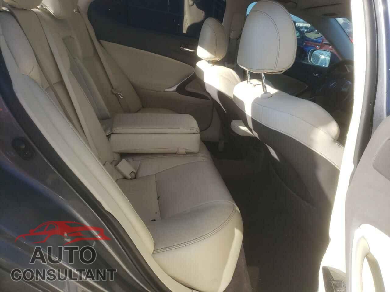 LEXUS IS 2012 - JTHBF5C20C5169295