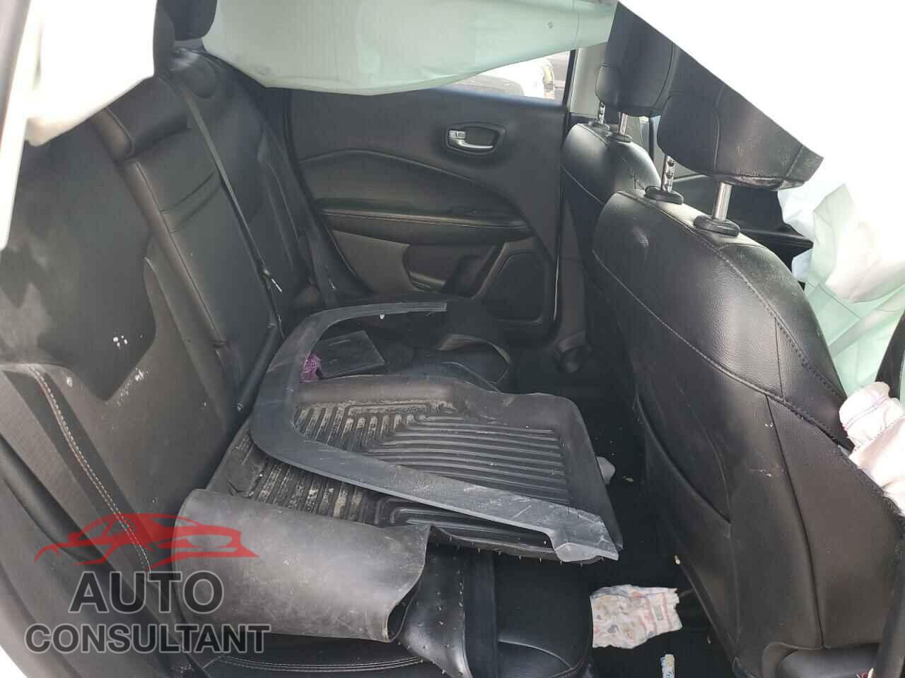JEEP COMPASS 2018 - 3C4NJDBB6JT415370