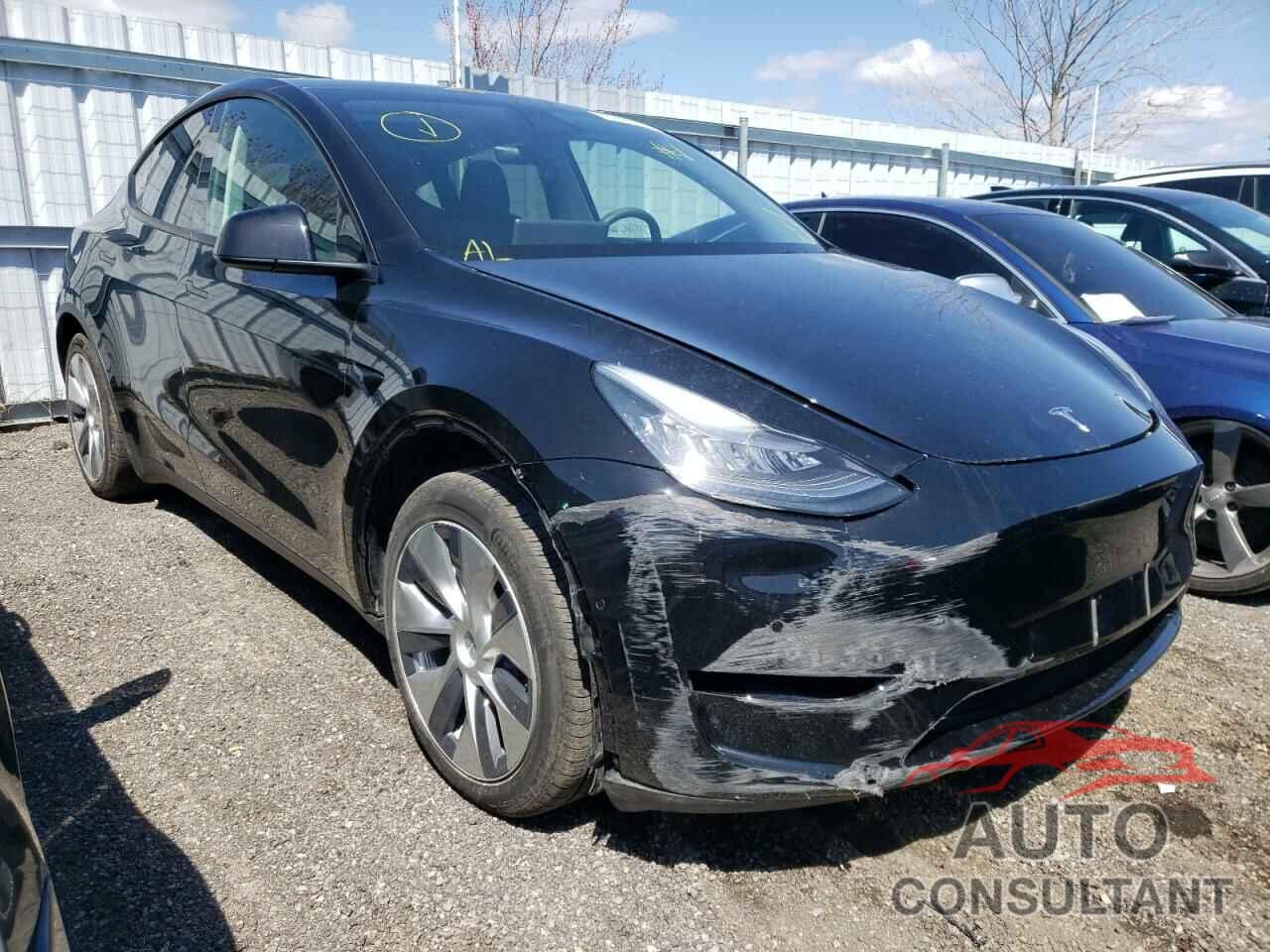 TESLA MODEL Y 2021 - 5YJYGAEE8MF112612