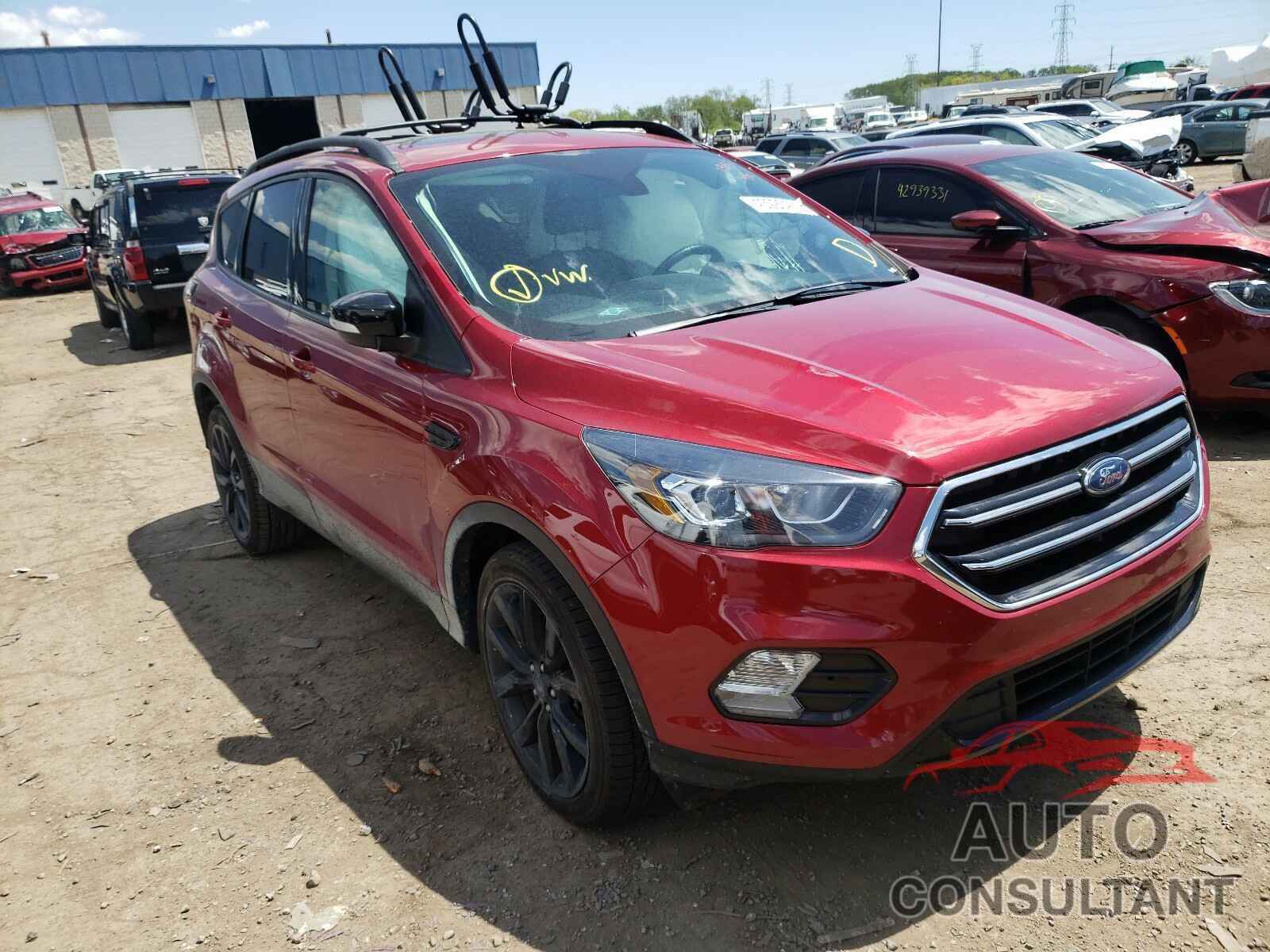 FORD ESCAPE 2017 - 1FMCU0J94HUB41961
