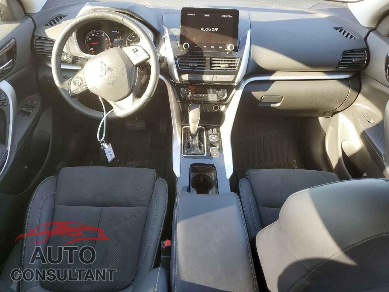 MITSUBISHI ECLIPSE 2023 - JA4ATWAA7PZ036807