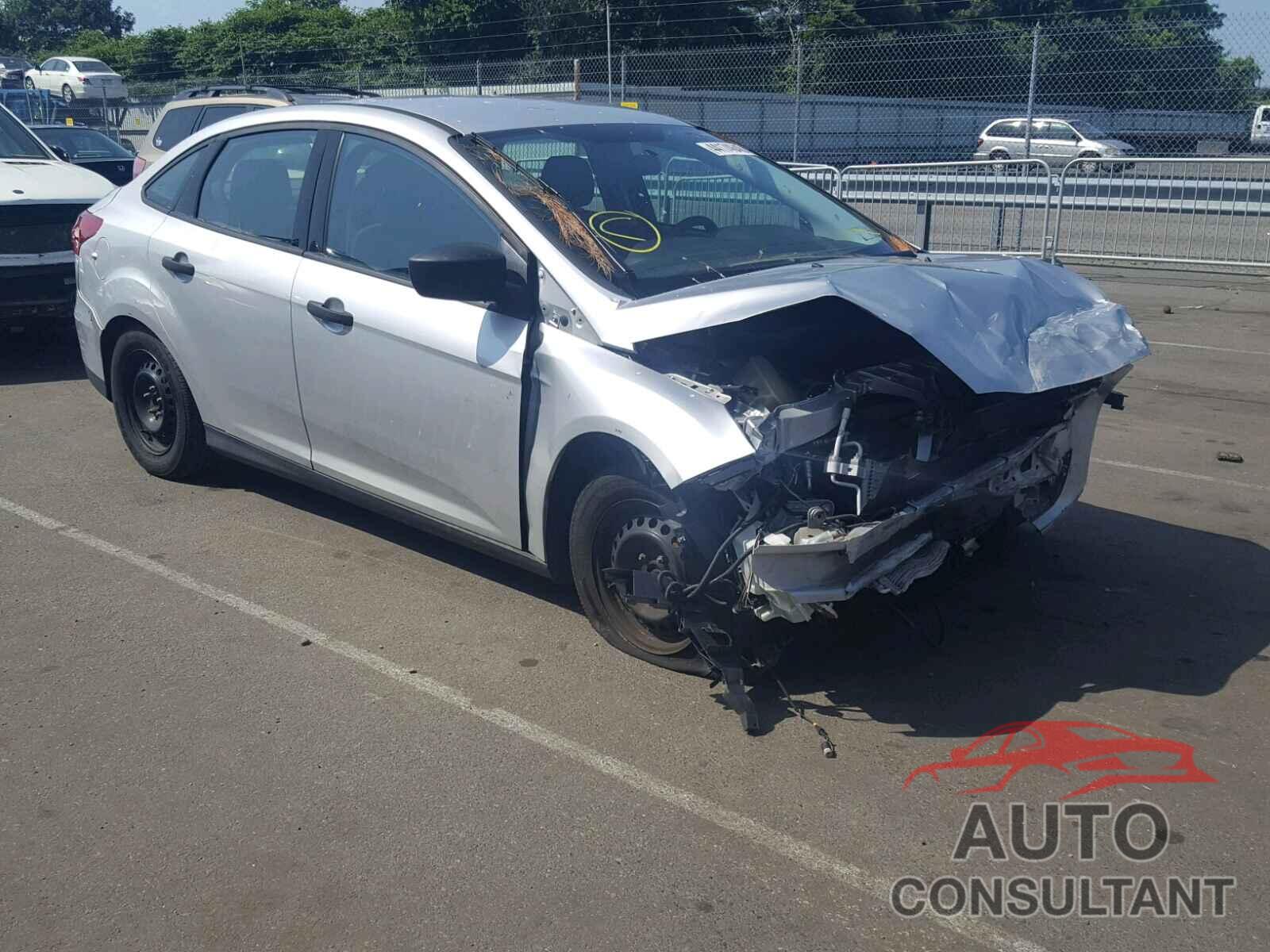 FORD FOCUS 2016 - 1FADP3E29GL352971