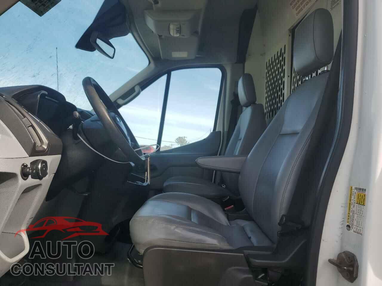 FORD TRANSIT 2018 - 1FTYE2CM1JKA07673